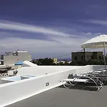 Ayoba Santorini Апартаменты