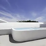 Ayoba Santorini Апартаменты