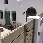Ayoba Santorini *