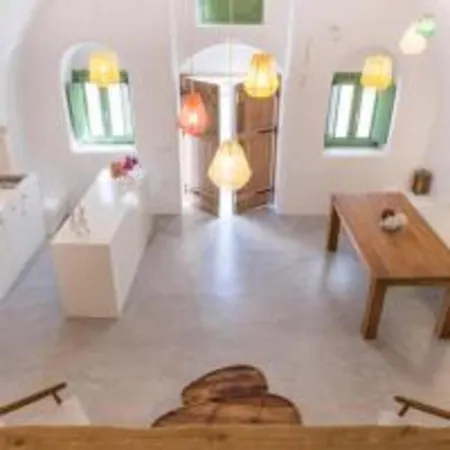 아요바 산토리니 *