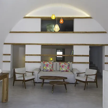 아요바 산토리니 이메로비글리