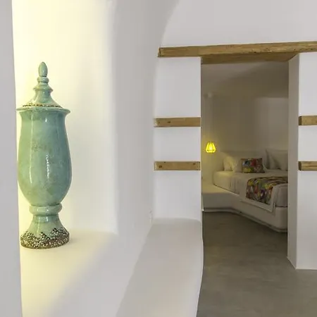 Ayoba Santorini
